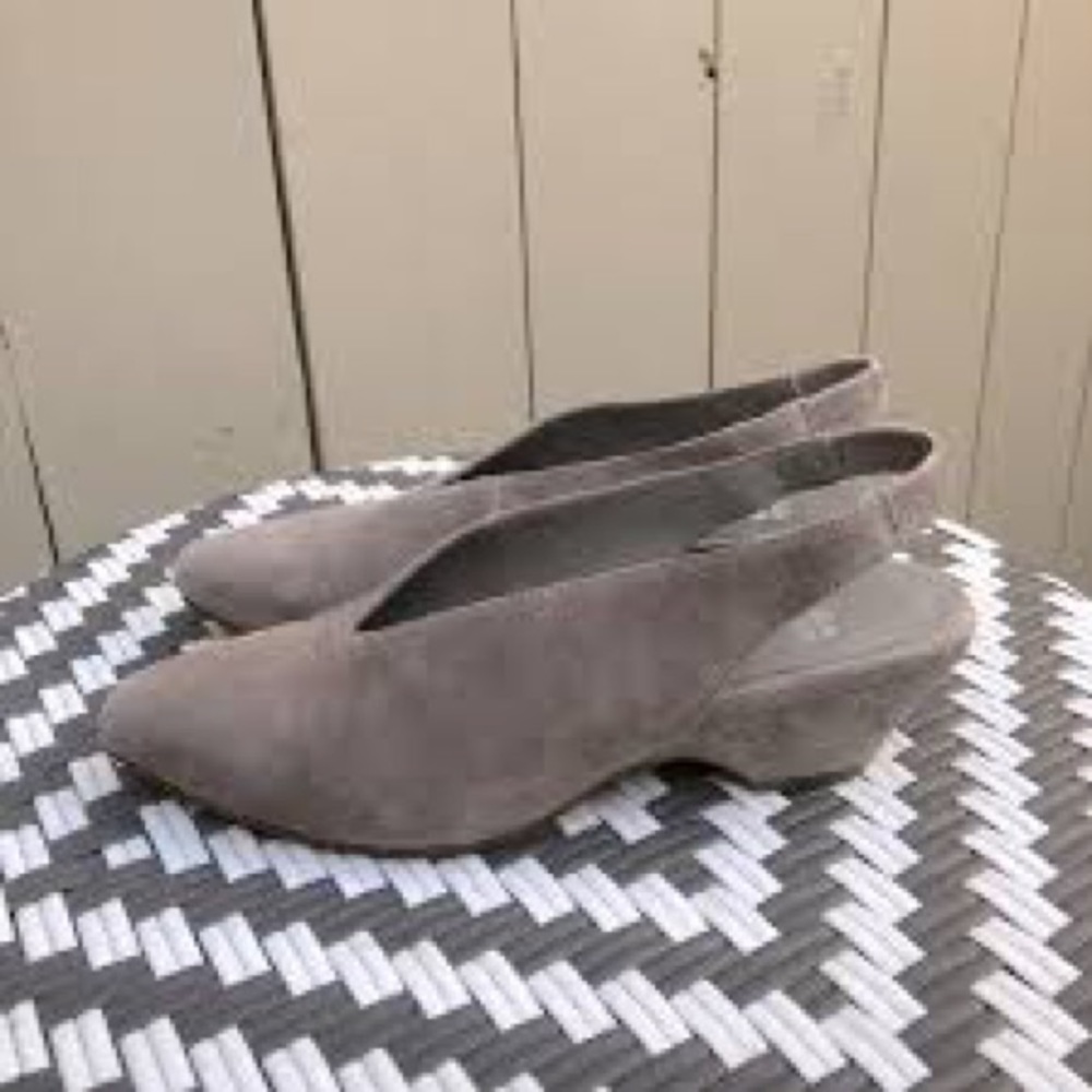 EILEEN FISHER-GATWICK-Taupe/Gray Suede Leather Sling Back Block Heels-Size 7
